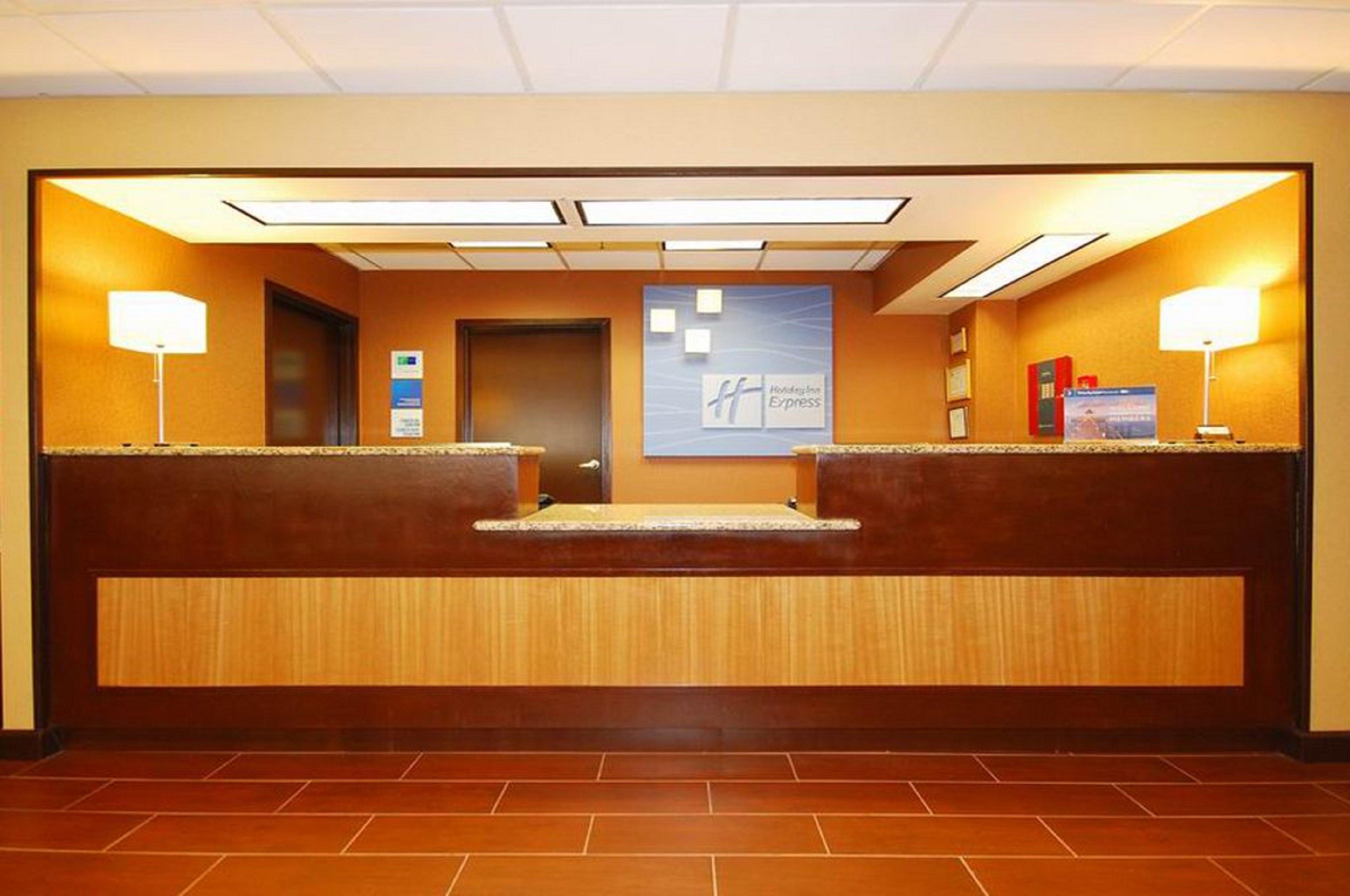 Holiday Inn Express Forsyth By Ihg Esterno foto
