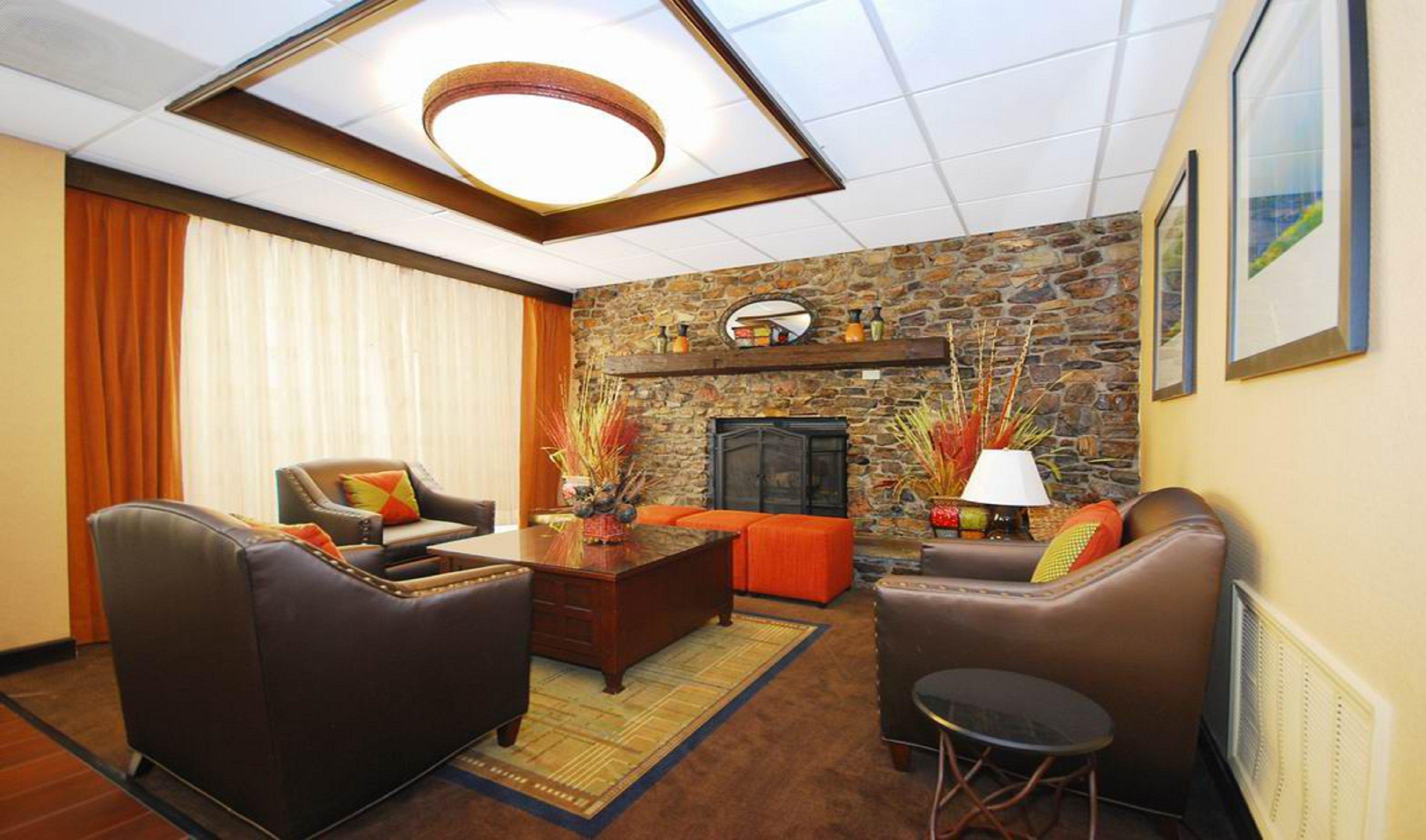 Holiday Inn Express Forsyth By Ihg Esterno foto