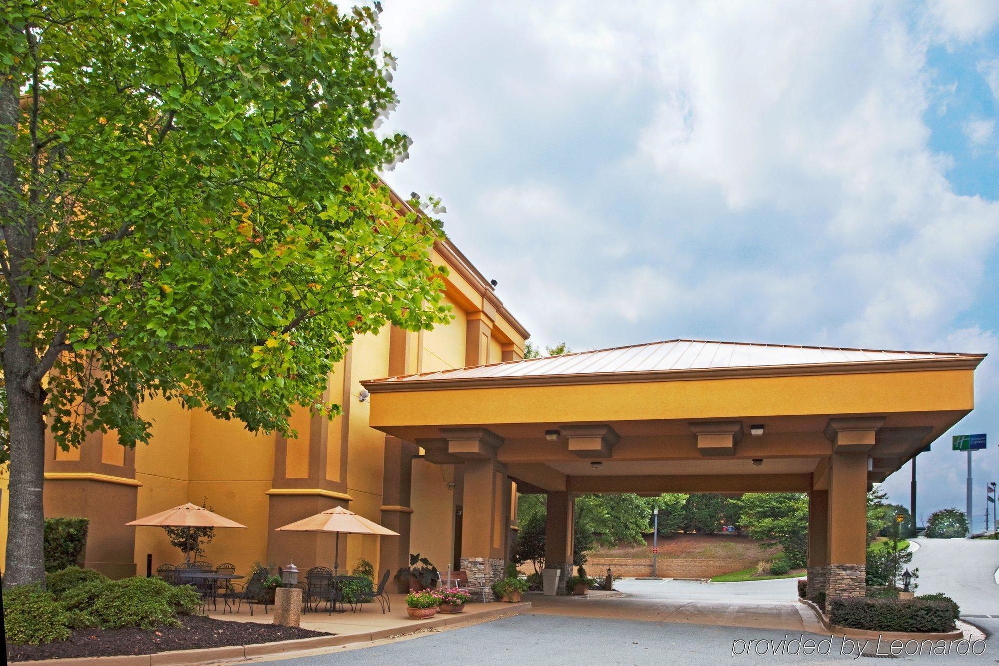 Holiday Inn Express Forsyth By Ihg Esterno foto